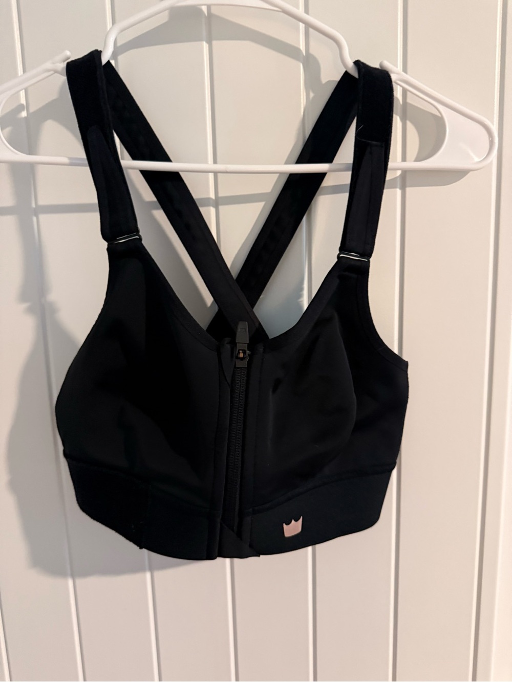 SHEFIT Ultimate Sports Bra Medium Black Rose Gold high impact adjustable front